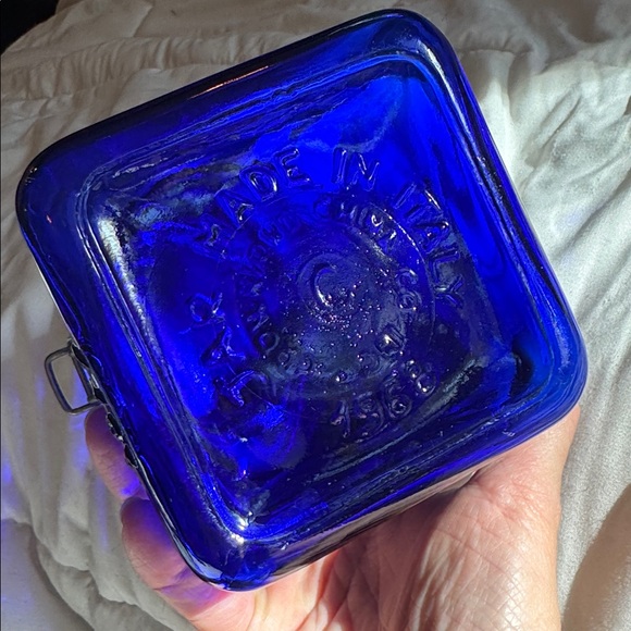 Cobalt Blue Glass Food Storage Jar with Airtight Seal 1968 - Picture 5 of 5